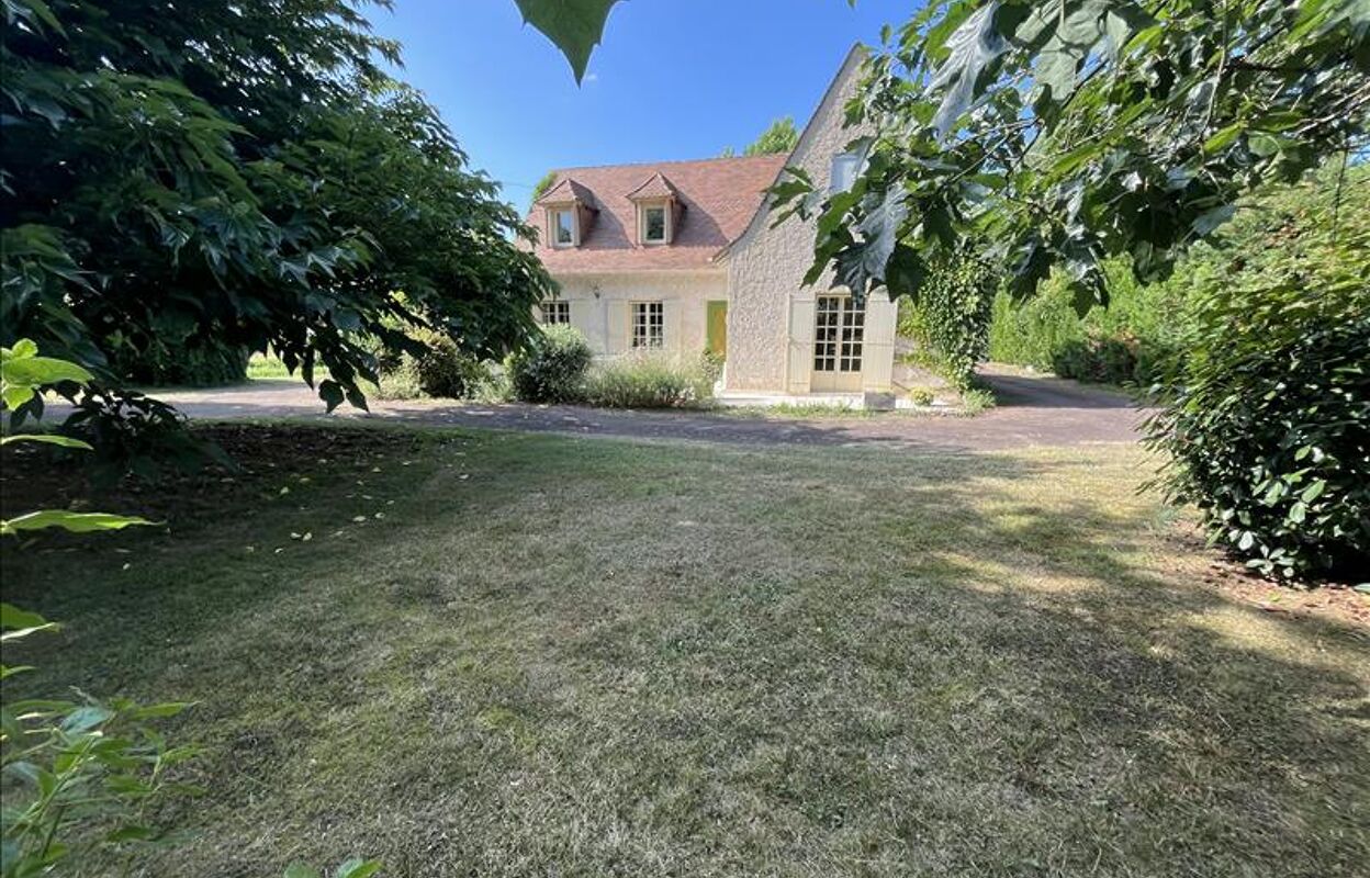 maison 5 pièces 142 m2 à vendre à Montpon-Ménestérol (24700)