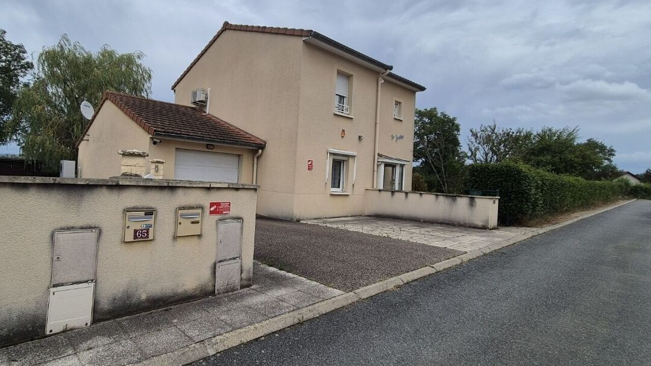 maison 5 pièces 113 m2 à vendre à Neaux (42470)