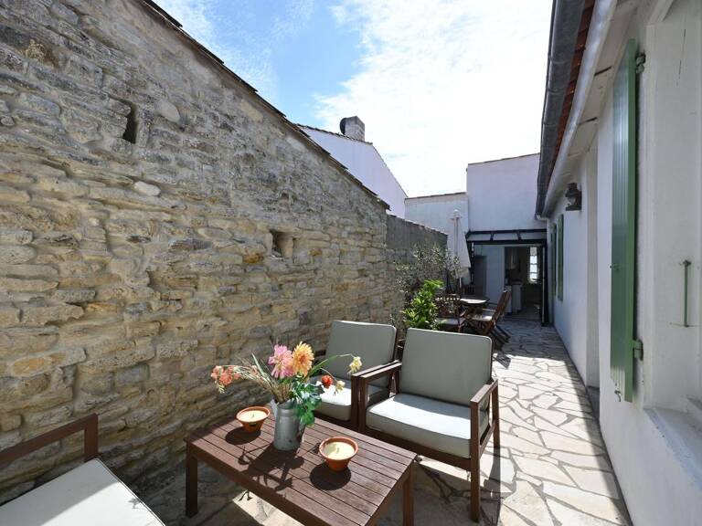 Maison à Vendre au centre de Saint Clément des Baleines — photo 1