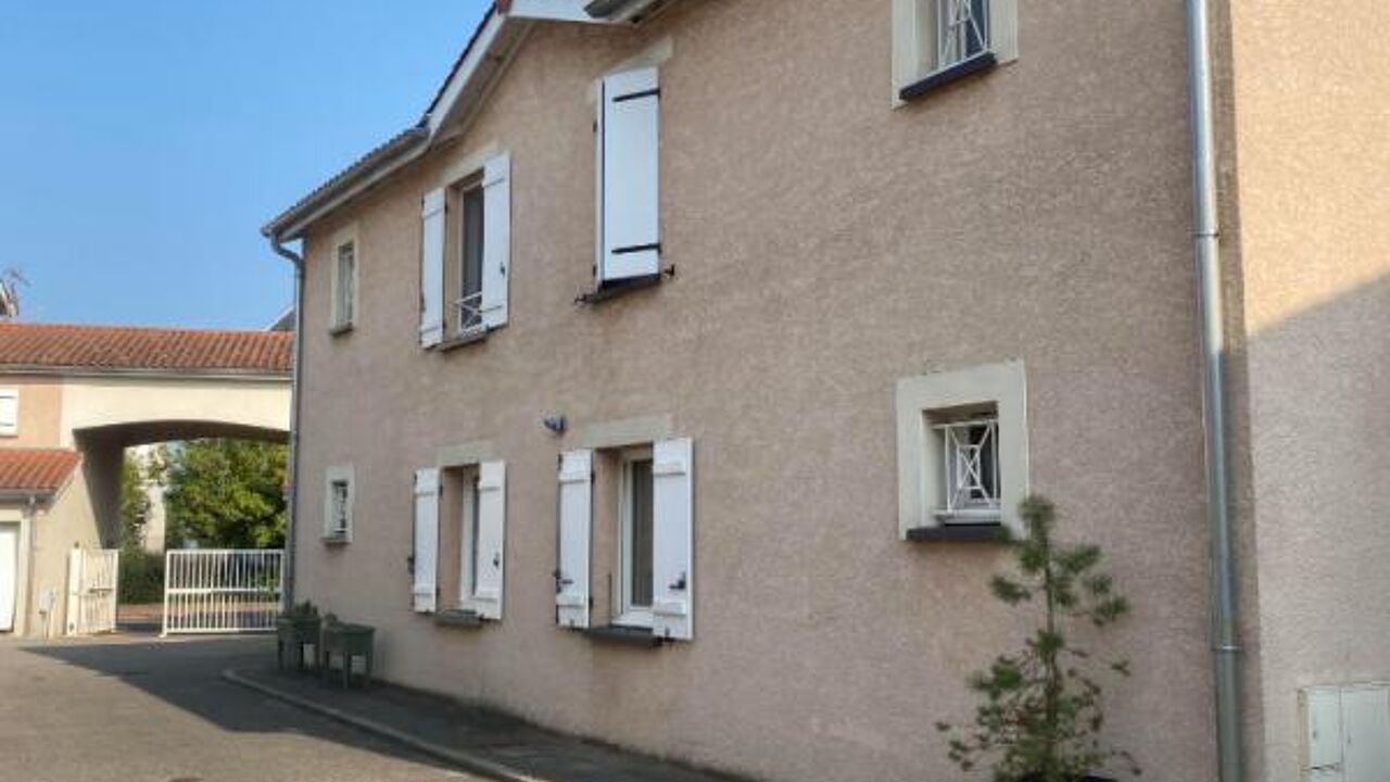 maison 5 pièces 117 m2 à vendre à Vénissieux (69200)