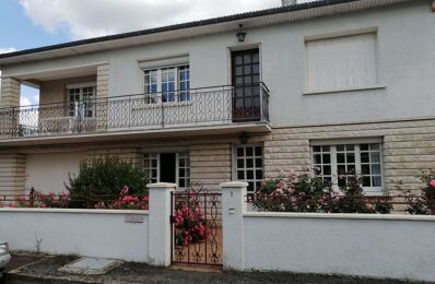 location maison 1 990 € CC /mois à proximité de Smarves (86240)