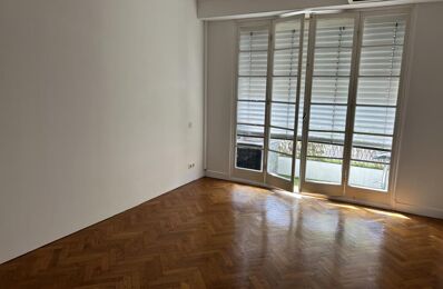 location appartement 1 200 € CC /mois à proximité de Villeneuve-Loubet (06270)