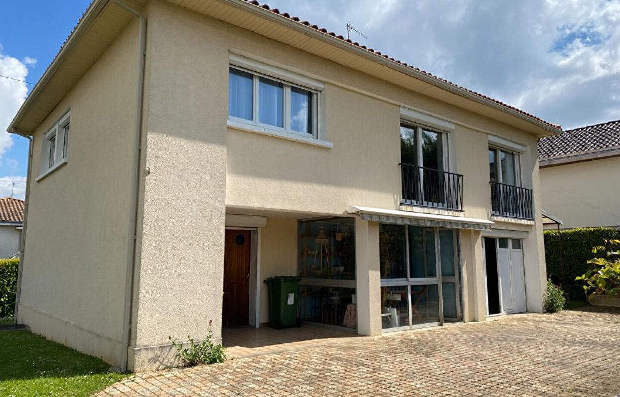 maison 5 pièces 88 m2 à vendre à Niort (79000)