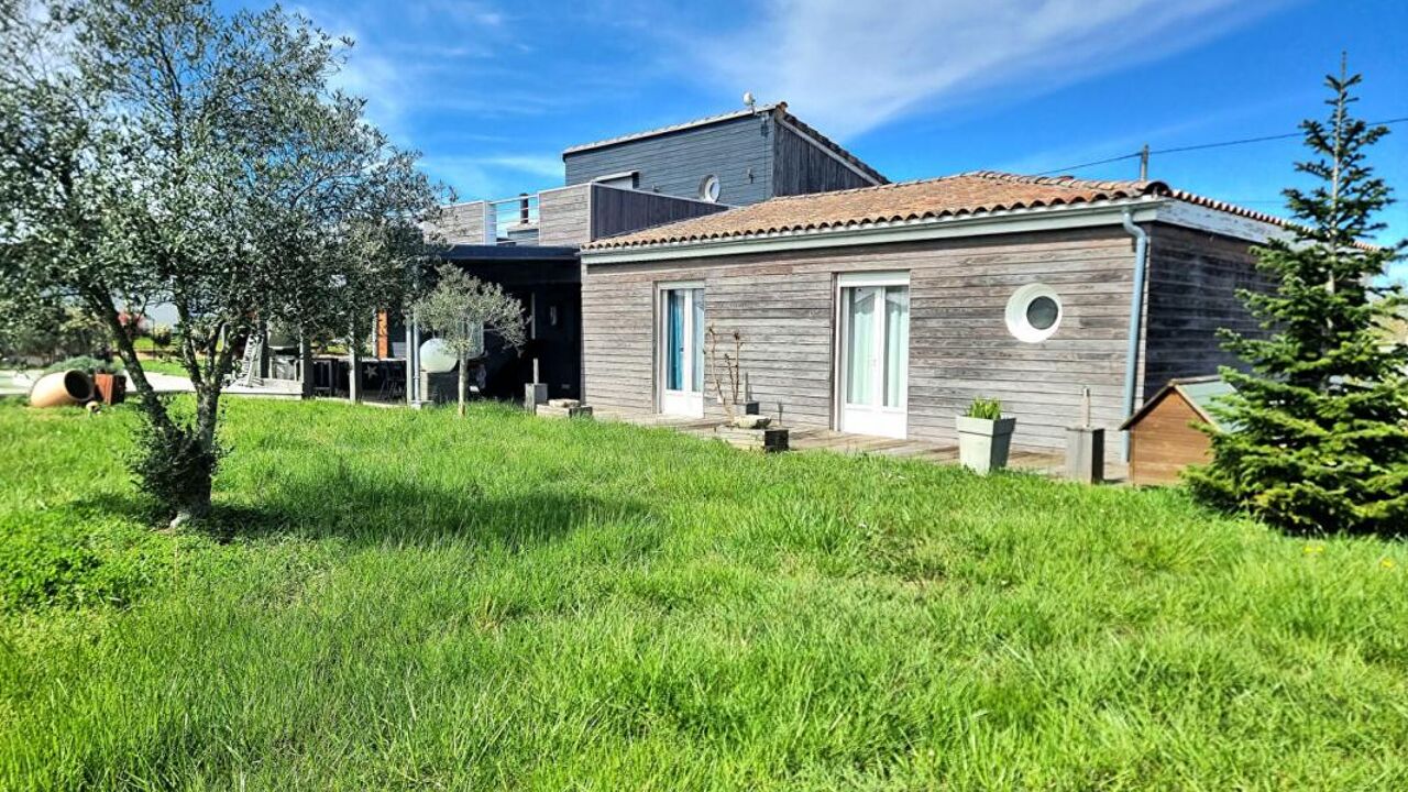 maison 4 pièces 162 m2 à vendre à La Ville-Dieu-du-Temple (82290)