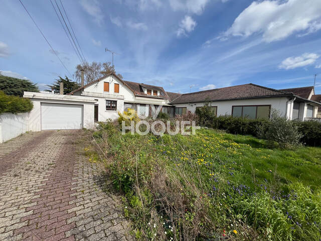 VENTE d'une maison 5 pièces (141 m²) à MARGNY LES COMPIEGNE — photo du bien