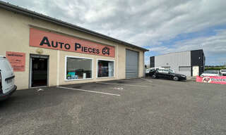 Commerce  237 m² à louer à Lescar (64230)