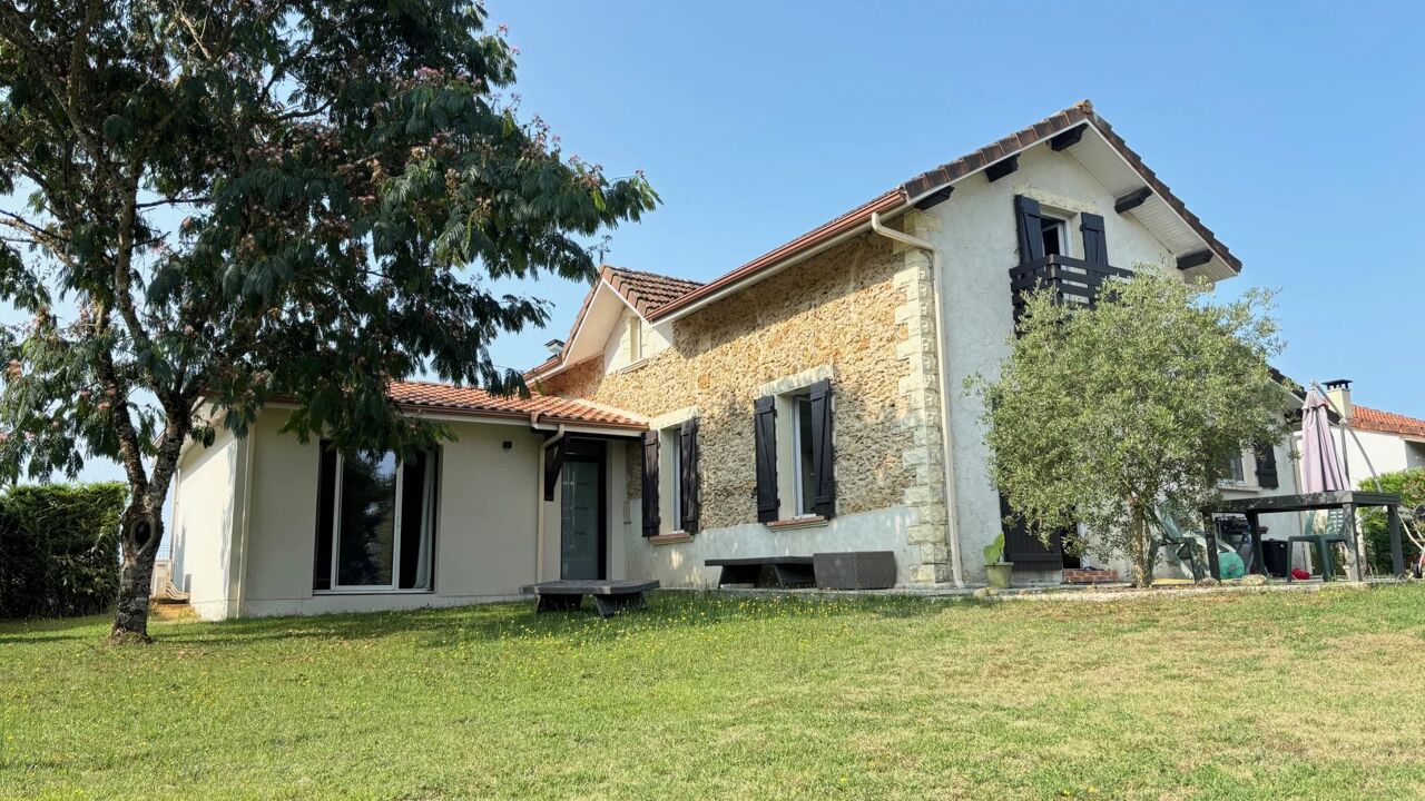 maison 5 pièces 137 m2 à vendre à Lucbardez-Et-Bargues (40090)