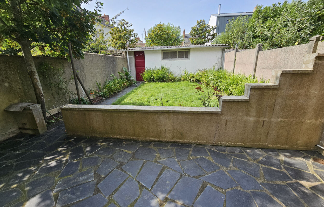 maison 6 pièces 107 m2 à vendre à Nantes (44300)