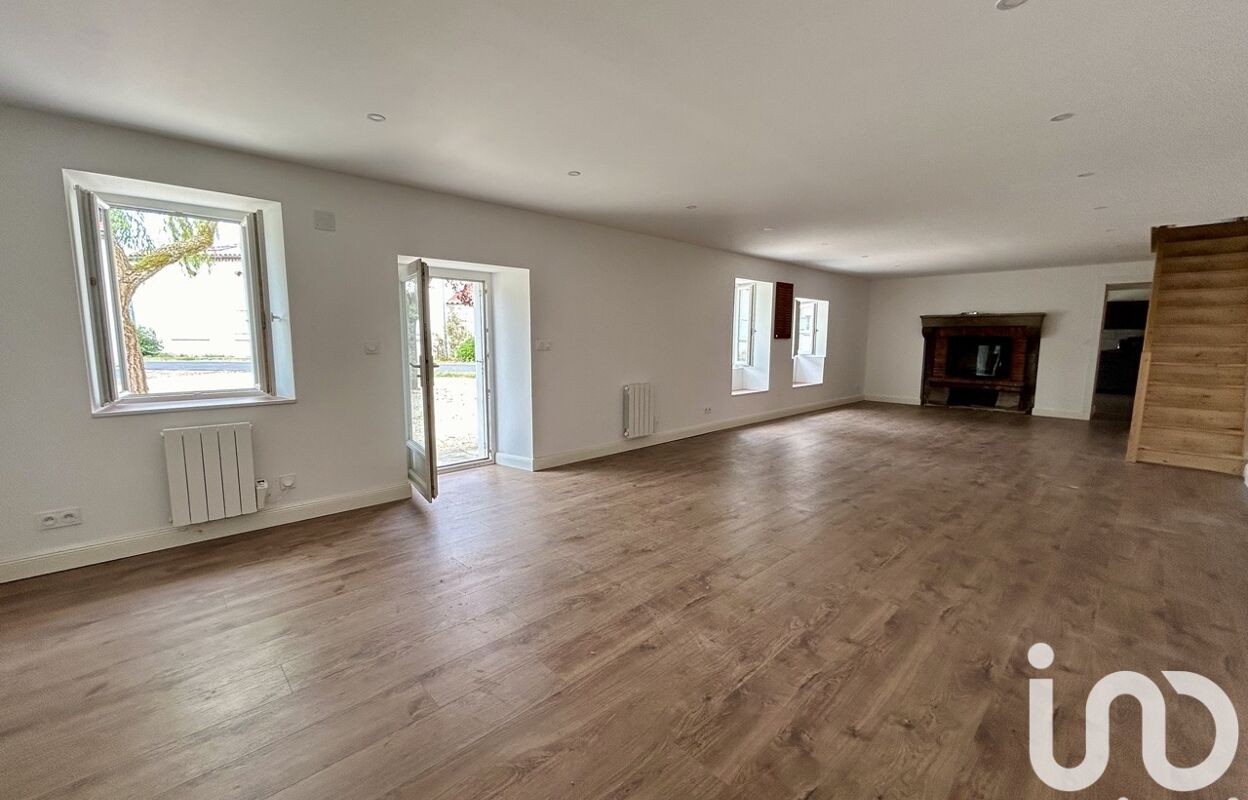 maison 5 pièces 145 m2 à vendre à Bressuire (79300)