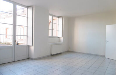 location appartement 670 € CC /mois à proximité de Bressols (82710)