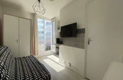 location appartement 640 € CC /mois à proximité de Paris 17 (75017)