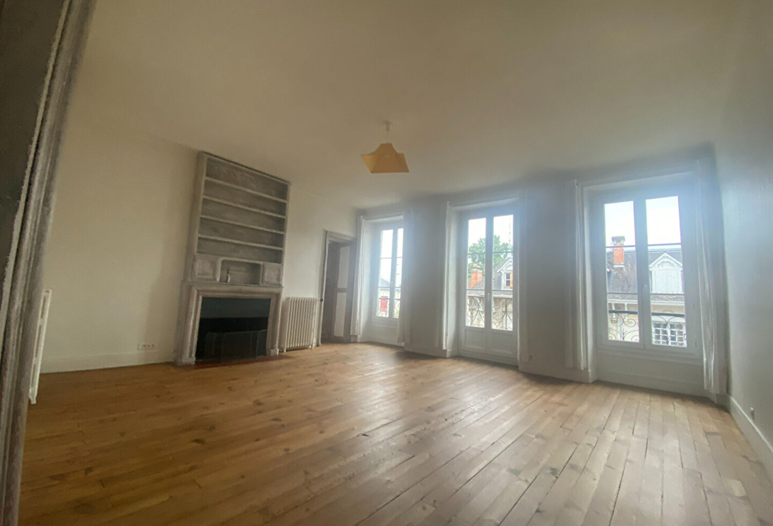 PAU, charmant T4 (130 m²) en centre ville — photo 1