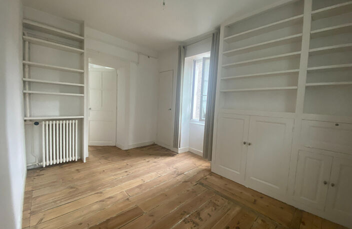 PAU, charmant T4 (130 m²) en centre ville — photo 4