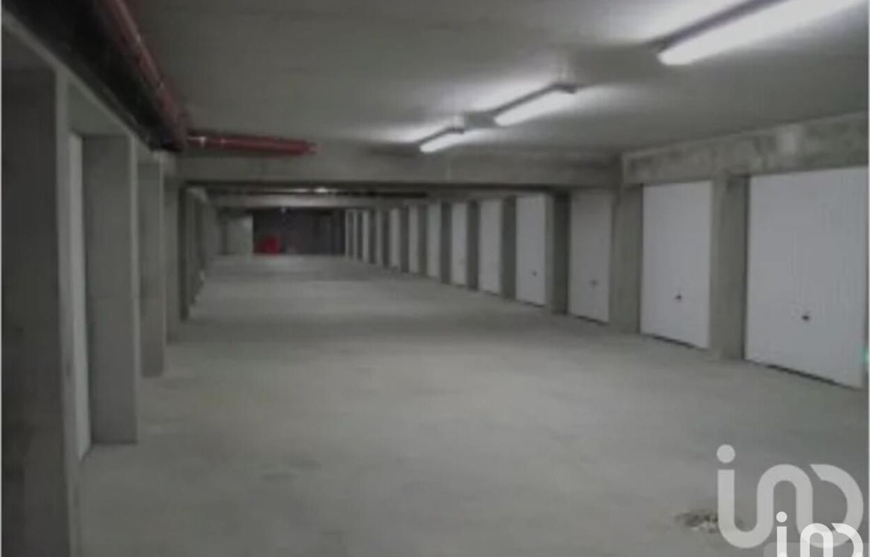 garage  pièces 26 m2 à vendre à Vincennes (94300)