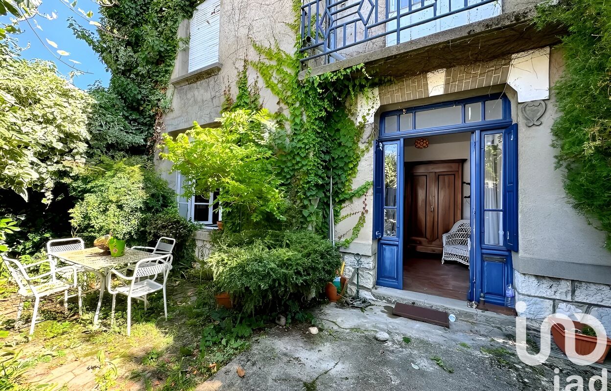 maison 8 pièces 135 m2 à vendre à Lavelanet (09300)