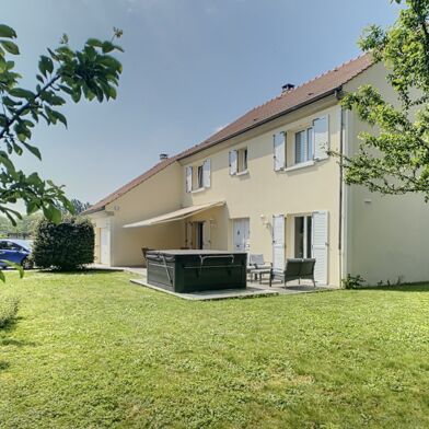 Maison 8 pièces 185 m²