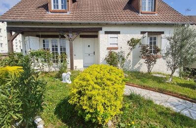 location maison 1 300 € CC /mois à proximité de Saint-Hilaire-Saint-Mesmin (45160)