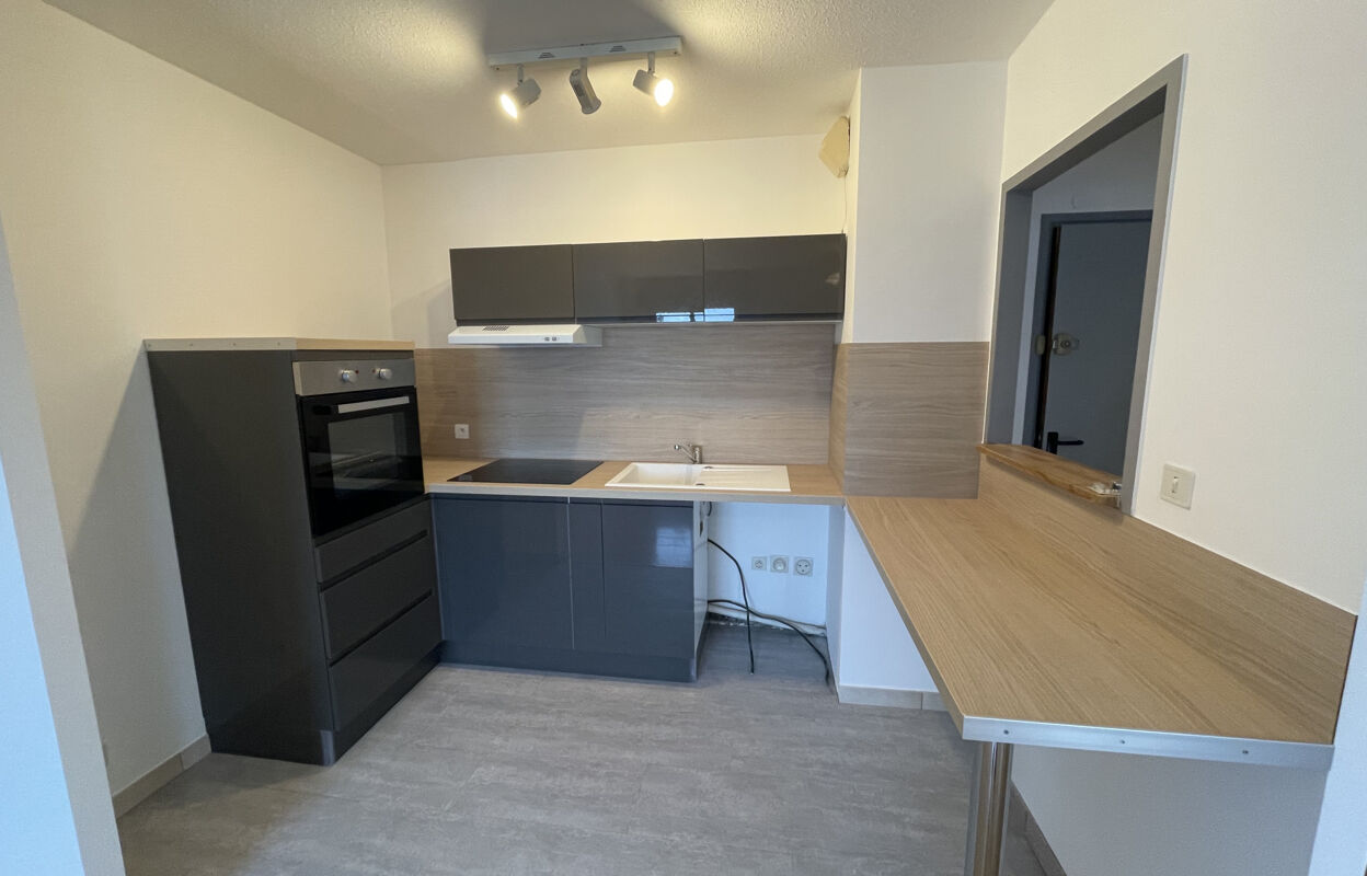 appartement 2 pièces 47 m2 à louer à Luc-la-Primaube (12450)