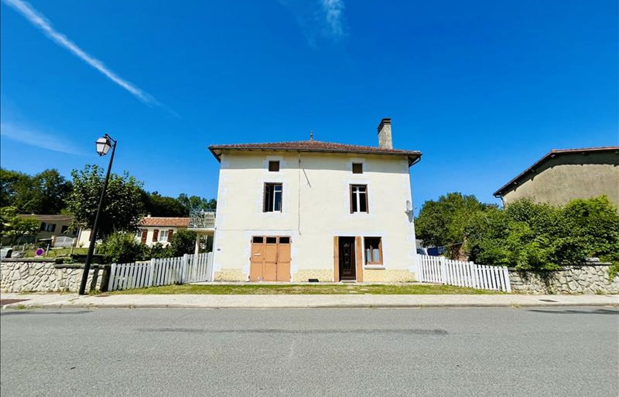 maison 6 pièces 147 m2 à vendre à Alloue (16490)