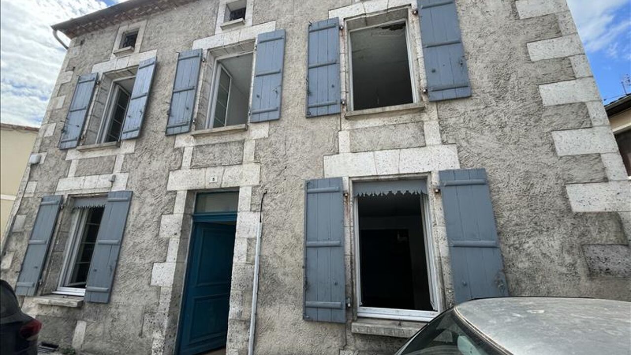 maison 6 pièces 132 m2 à vendre à Montmoreau (16190)