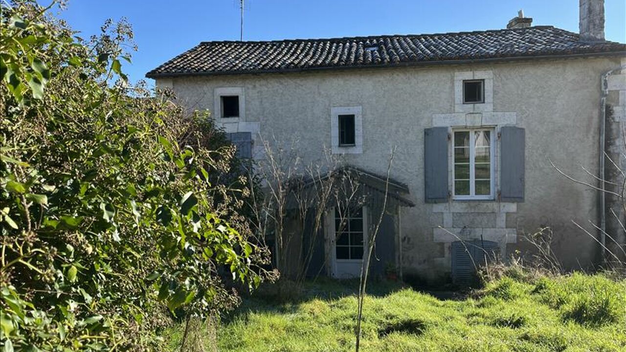 maison 6 pièces 132 m2 à vendre à Montmoreau (16190)