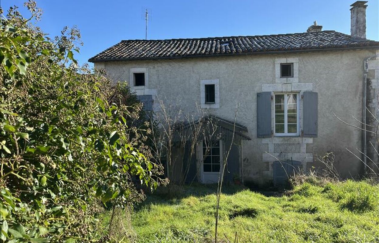 maison 6 pièces 132 m2 à vendre à Montmoreau (16190)