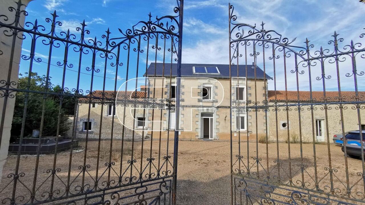 maison 8 pièces 242 m2 à vendre à Ceaux-en-Loudun (86200)