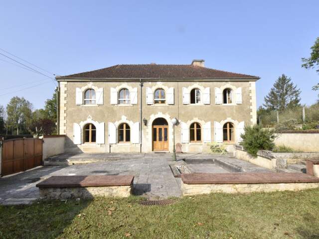 Maison À Vendre — photo du bien