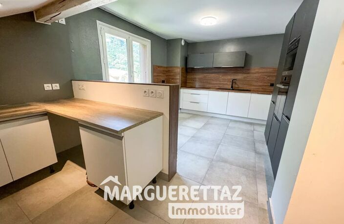 Beau T4 rénové à SAINT-JEOIRE — photo 4