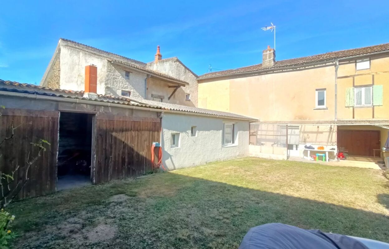 maison 6 pièces 104 m2 à vendre à Neuville-de-Poitou (86170)