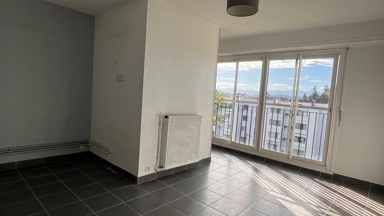 appartement 1 pièces 27 m2 à vendre à Billère (64140)