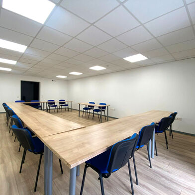 Commerce  149000 €