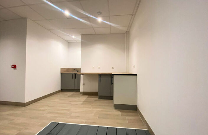 PAU CENTRE, LOCAL D'ACTIVITE 175 M² — photo 4