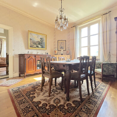 Maison 8 pièces 590000 €