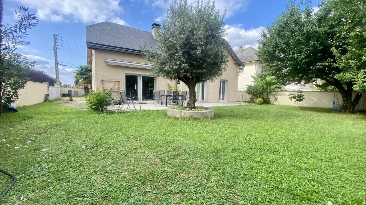 maison 6 pièces 180 m2 à vendre à Bagnères-de-Bigorre (65200)