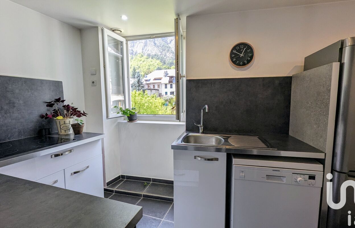 maison 3 pièces 71 m2 à vendre à Le Bourg-d'Oisans (38520)