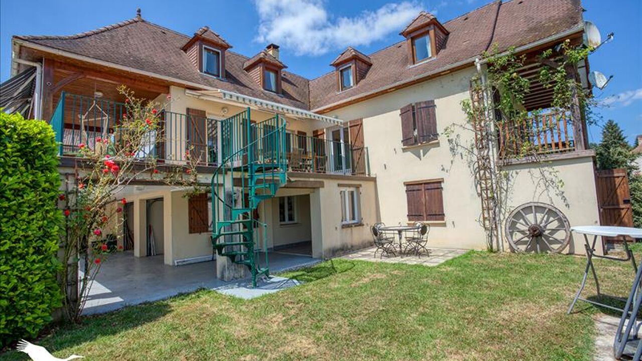 maison 5 pièces 186 m2 à vendre à Saint-Sozy (46200)