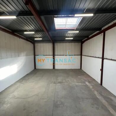 Local industriel 245 m²