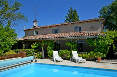 Maison 6 pièces 450640 €