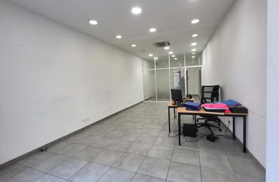 location commerce 980 € CC /mois à proximité de La Barben (13330)