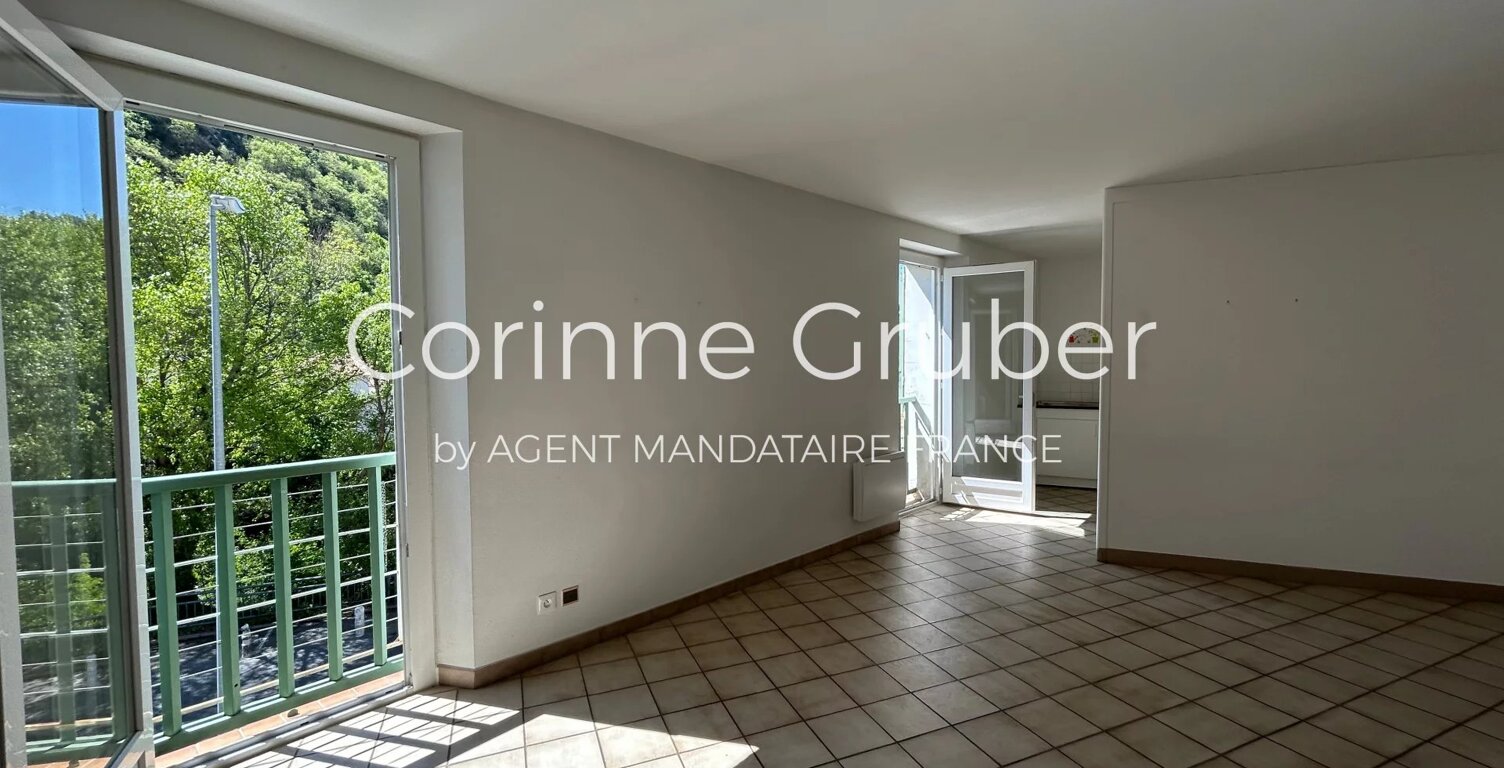 EXCLUSIVITÉ - Digne, Type 4 de 83 m2 avec cave et parking. — photo 1