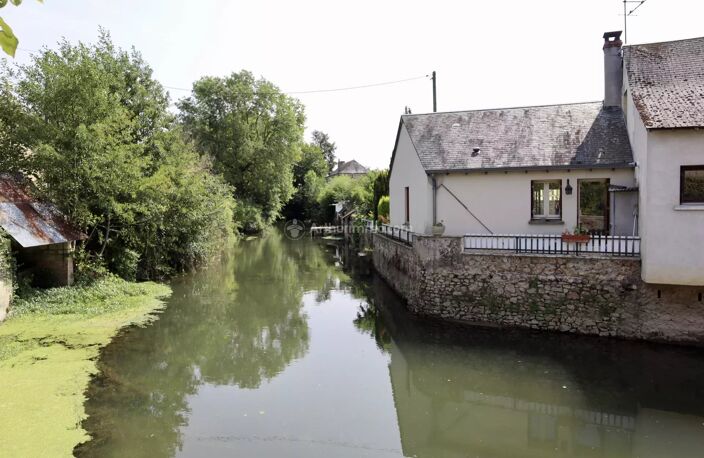 Hôtel particulier en plein centre de LA CHARTRE SUR LE LOIR — photo 2