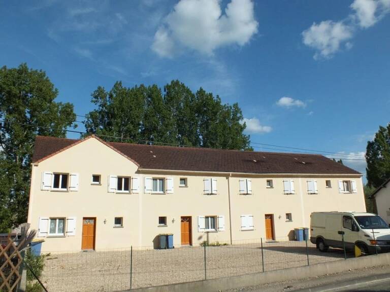 A LOUER - IVRY LA BATAILLE - MAISON 5 CHBRES -  113 M² — photo 1
