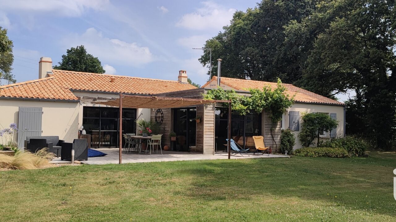 maison 8 pièces 145 m2 à vendre à Mesnard-la-Barotière (85500)