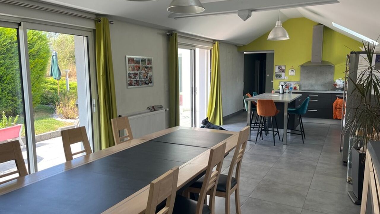 maison 8 pièces 195 m2 à vendre à Mirecourt (88500)