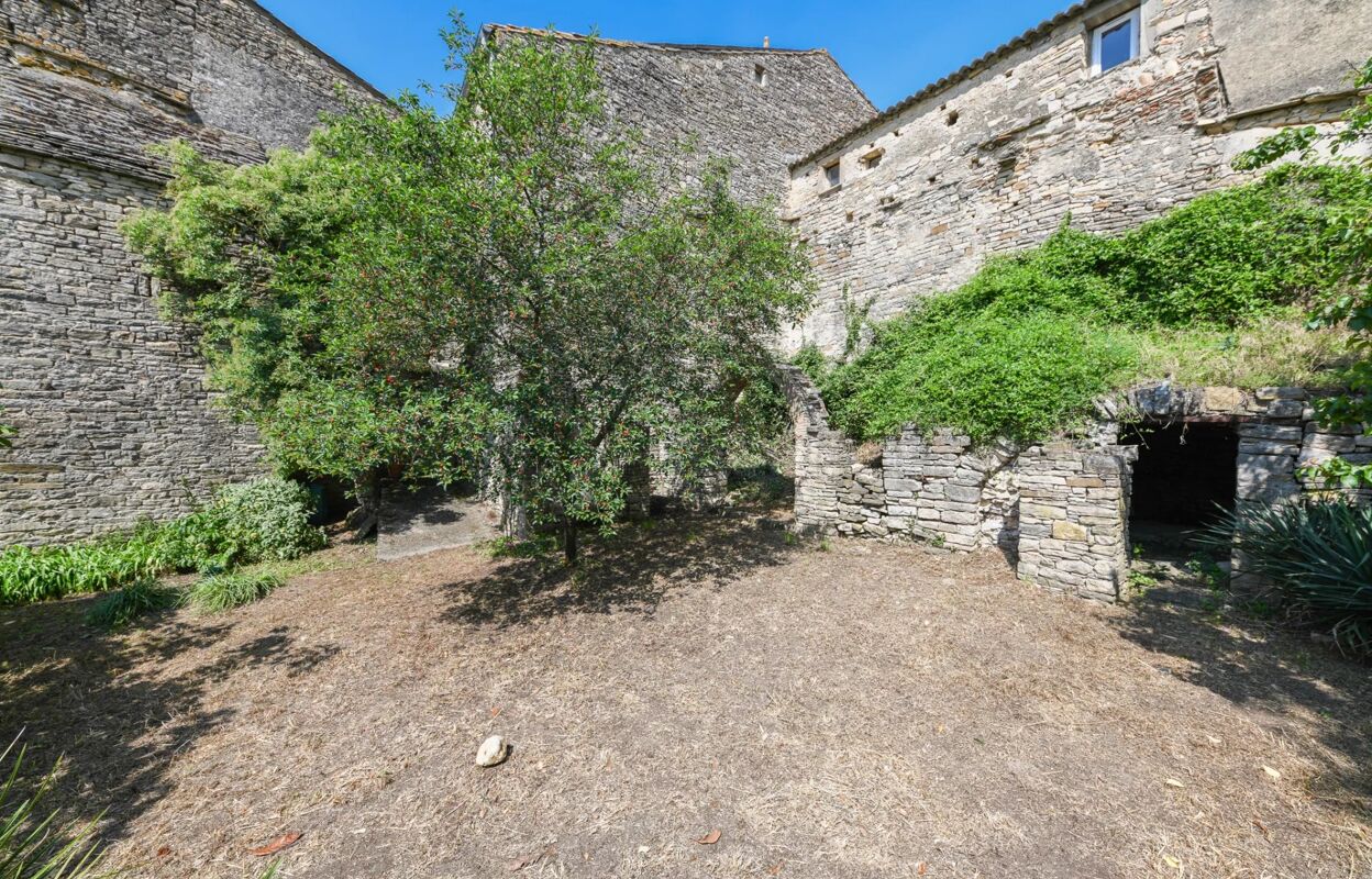 maison 10 pièces 209 m2 à vendre à Uzès (30700)