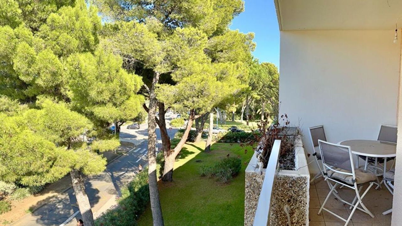 appartement 2 pièces 25 m2 à vendre à Bormes-les-Mimosas (83230)