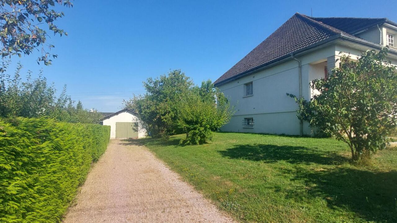 maison 6 pièces 141 m2 à vendre à Saint-Vallier (71230)