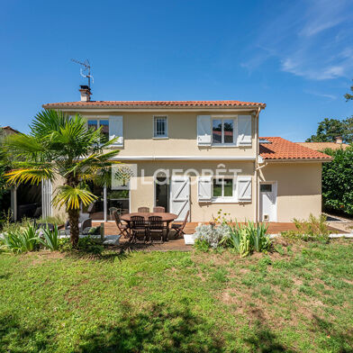 Maison 7 pièces 140 m²