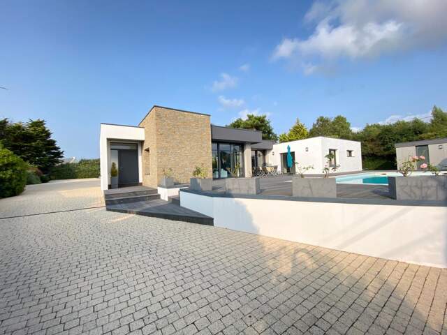 Maison de plain-pied 4 pièces 195 m2 — photo du bien